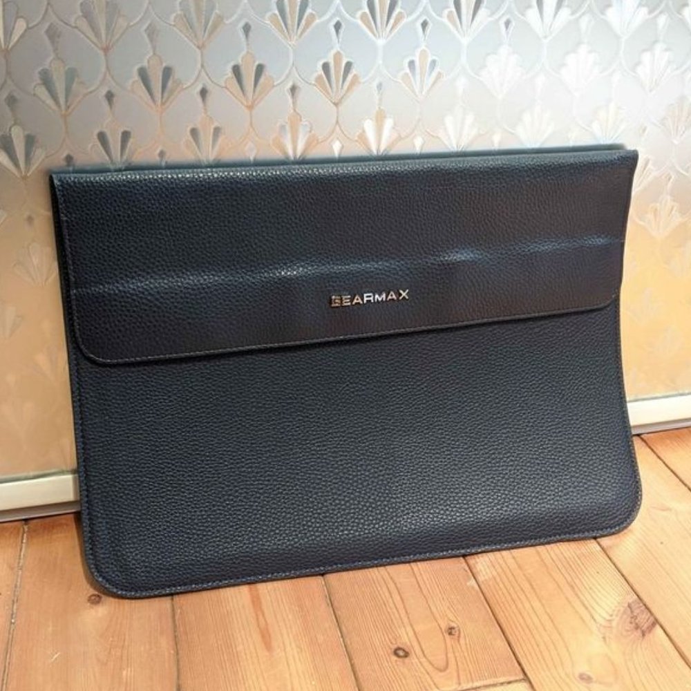 Gearmax Vegan Leather Laptop Sleeve